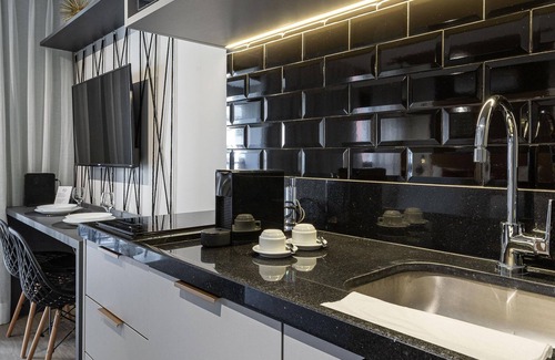Pinheiros Apartment | Charlie Alves Guimarães Pinheiros