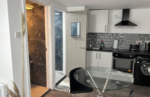 Coventry House | ChaRloHub 01