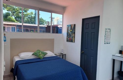 San Salvador Hotel | Charlys Room 9