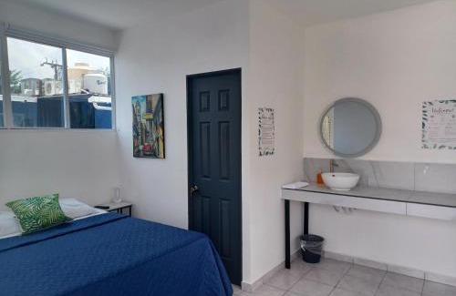 San Salvador Hotel | Charlys Room 9