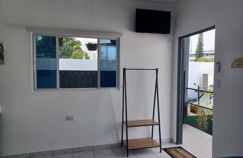 San Salvador Hotel | Charlys Room 9