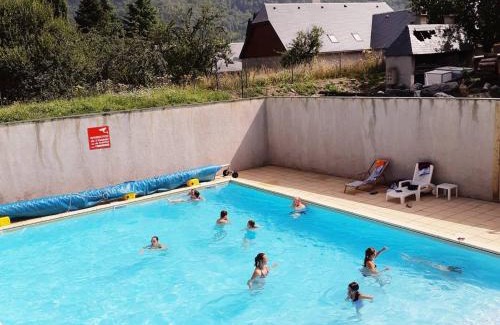 Vignec Apartment | Charmant 2 Pièces pour 6 Personnes avec Piscine et Terrasse - Proche Saint-Lary-Soulan - FR-1-504-140