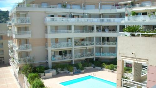 Golfe Juan Apartment | Charmant appartement au port de Golfe Juan