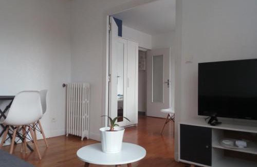 La Glaciere Apartment | Charmant F2 avec vue, proche centre