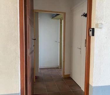 Douarnenez Apartment | Charmant petit appartement les pieds dans l'eau