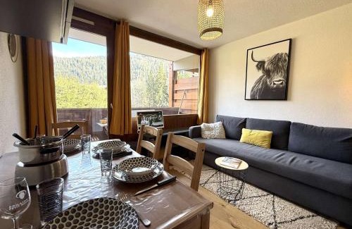 Cohennoz Apartment | Charmant studio à Crest-Voland, 4 pers., proche pistes, balcon, parking privé - FR-1-595-59
