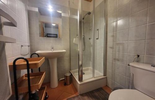 Montgenevre Apartment | Charmant studio 4 pers, accès parking direct, proche pistes et services - FR-1-266-194