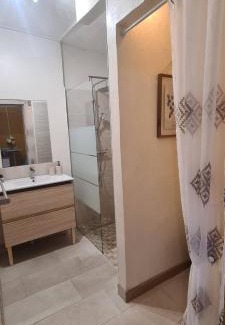 Etang Sale Les Bains Apartment | Charmant T2 à 50m du lagon