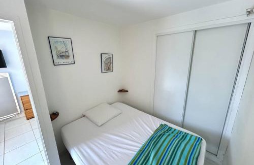 Argeles Plage Apartment | Charmant T2 à Argelès-sur-Mer avec Terrasse et Parking - FR-1-388-242