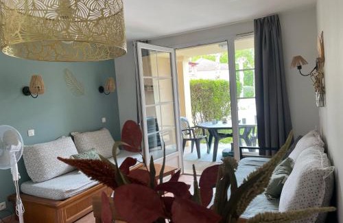 Monflanquin Apartment | Charmant T2 PISCINE chambre lit double dans résidence du Lac