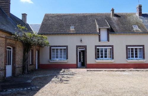Challet House | Charmante Maison au Cœur d'un Corps de Ferme avec Confort Moderne et Proximité de Sites Touristiques - FR-1-581-105