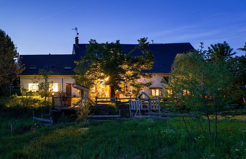 Saint-Sauves-d'Auvergne Apartment | Charming cottage, private spa