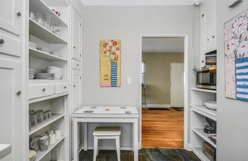 Coronado Cottage | Charming 1-bedroom cottage in Coronado with WiFi