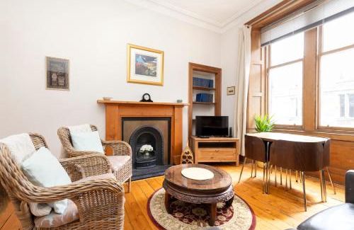 Stockbridge Apartment | Charming 1-Bedroom Edinburgh City Getaway