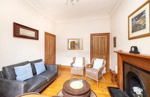 Stockbridge Apartment | Charming 1-Bedroom Edinburgh City Getaway