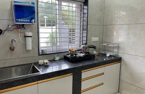 Bhubaneshwar House | Charming 1-bedroom bungalow in serene Bhubaneswar with AC