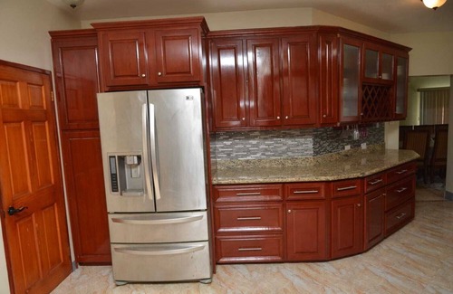Lucea Villa | Charming 1-bedroom villa in Lucea with AC