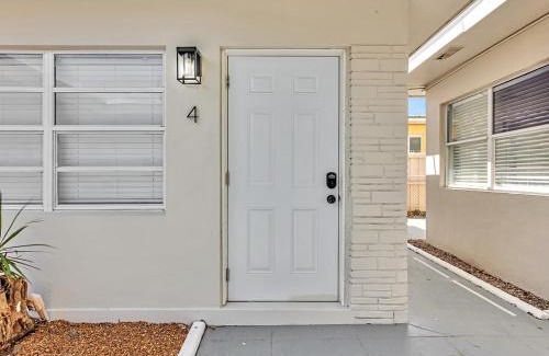 North Beach Apartment | Charming 1BR Beachside Walk to Hollywood Dania Beach