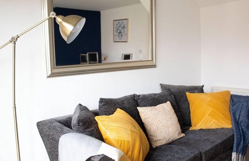 Newark upon Trent House | Charming 2-bed Home in the Heart of Nottingham