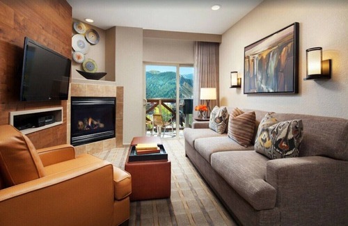 Avon Villa | Charming 2-bedroom condo with WiFi, fitness room in brilliant Avon