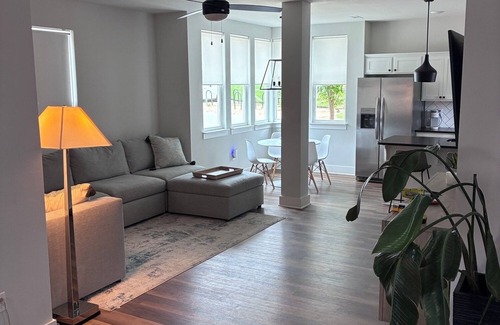 Fayetteville House | Charming 2-bedroom house at Centennial Park