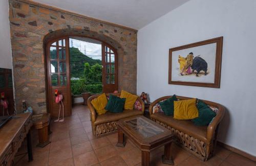 Emiliano Zapata Apartment | Charming 2BDR Romantic Zone Pool with View