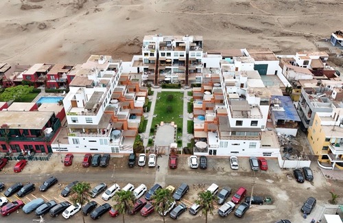 San Borja Apartment | Charming 3-bedroom apartment in enchanting Cerro Azul Beach with WiFi