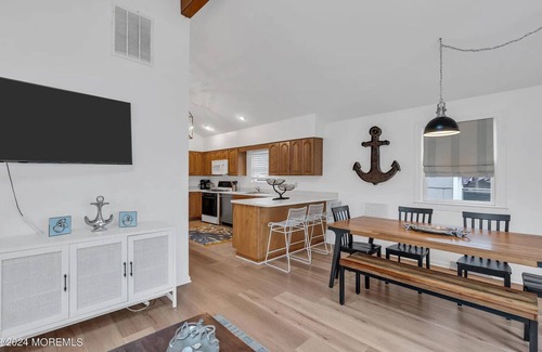 Manasquan House | Charming 3-bedroom house 3 blocks from Manasquan beach
