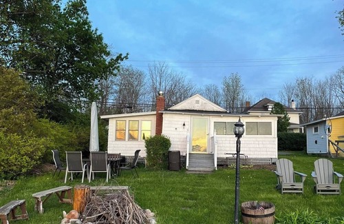 Canandaigua Cottage | Charming 3-bedroom waterfront cottage in superb Canandaigua.