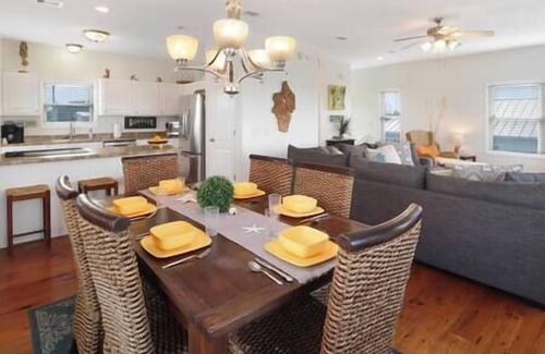 Port St. Joe House | Charming 4BD Beach House-Pet Friendly-Private Fenced in Pool-Gorgeous Views