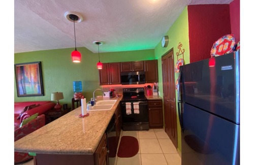 Sandy Beach Condo | Charming and bright 1 br 1 b condo