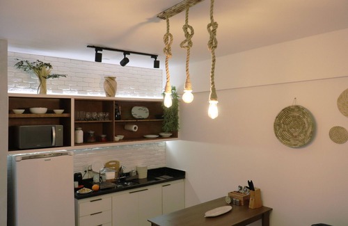 Rio Vermelho Apartment | Charming and cozy - Pool, beach and location.