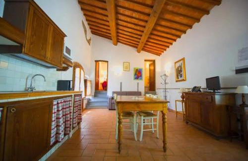 Loro Ciuffenna Apartment | Charming apartment in Loro Ciuffenna, 110 m² with Shared Pool.