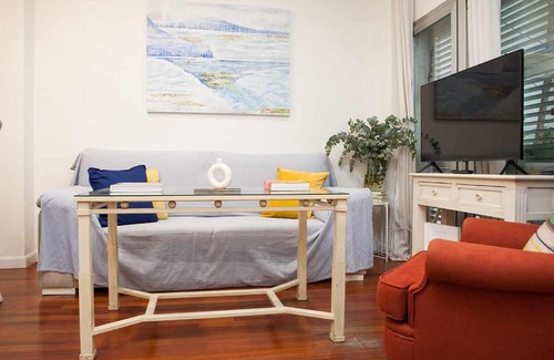San Vicente Apartment | Charming apartment with pool and garage