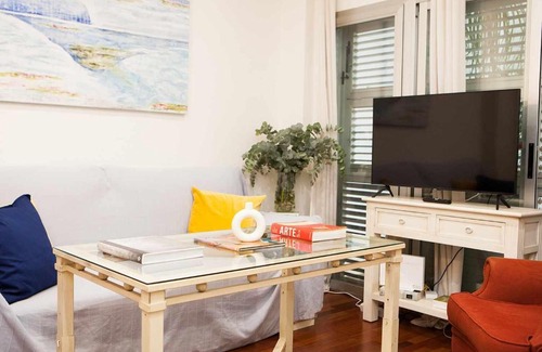 San Vicente Apartment | Charming apartment with pool and garage