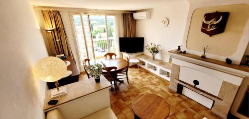Cogolin Apartment | Charming Apt With Balcony In The Heart Of Cogolin