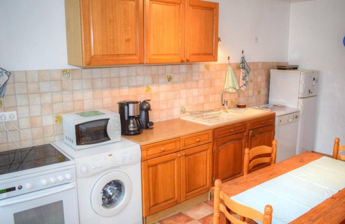 Chemille-sur-Indrois Cottage | Charming Cottage in Touraine: Fireplace, Garden, Near Zoo & Castles, Pet-Friendly