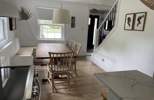 Camp Hill House | Charming Cape Cod close to downtown Harrisburg