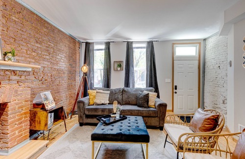 Federal Hill House | Charming Charlies is the best of Baltimore in Federal Hill!