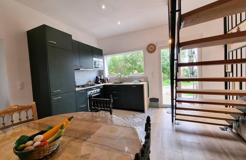 Precieux Cottage | Charming cottage for 5 people with private terrace in the Loire