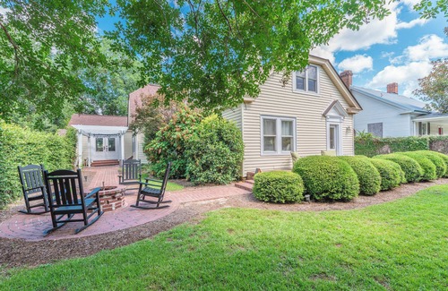 Aiken Cottage | Charming cottage in Downtown Aiken