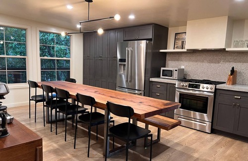 Boulder Creek Cottage | Charming Creekside Cottage nestled in the redwoods in quaint Boulder Creek