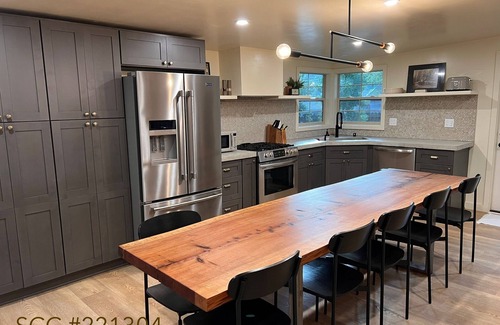 Boulder Creek Cottage | Charming Creekside Cottage nestled in the redwoods in quaint Boulder Creek