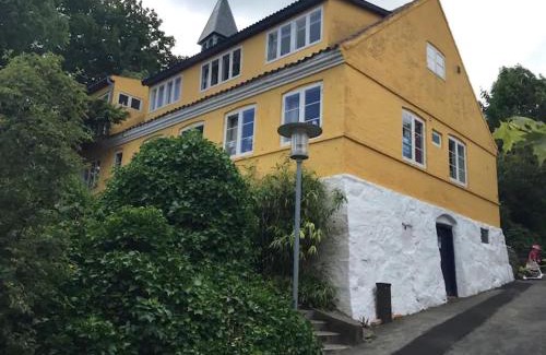Gudhjem House | CHARMING FARM HOUSE IN GUDHJEM