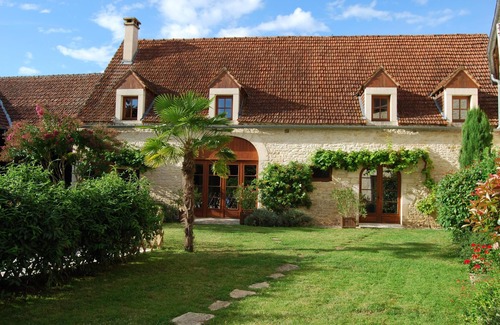 Pinsac Villa | Charming farmhouse with pool in the heart of Perigord near Dordogne river