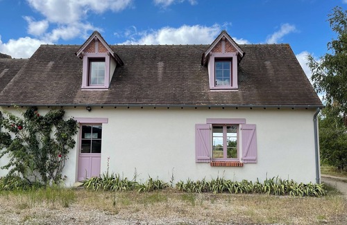 Contres Apartment | Charming gite between the chateaux and the zoo