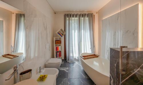 Como Apartment | Charming Garden Hideaway in Como by Rent All Como
