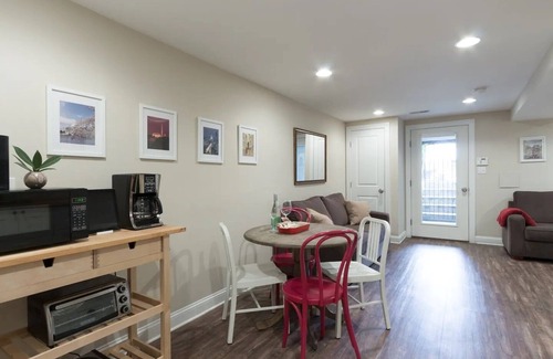 Gallaudet Apartment | Charming H St Oasis close to Capitol and museums