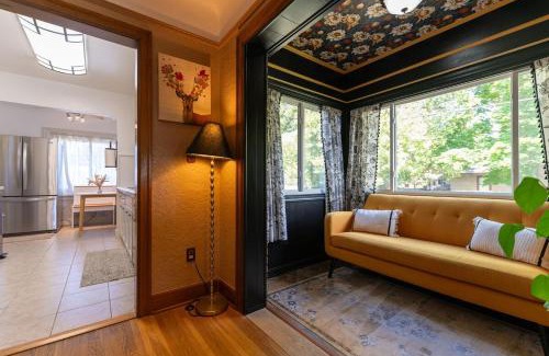 Northtown House | Charming Historic 4 bed -Nearby Eats, Brewery, Shops, Park