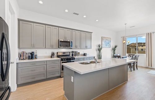 Bellemont House | Charming Home With View Of San Francisco Peaks W/hot tub